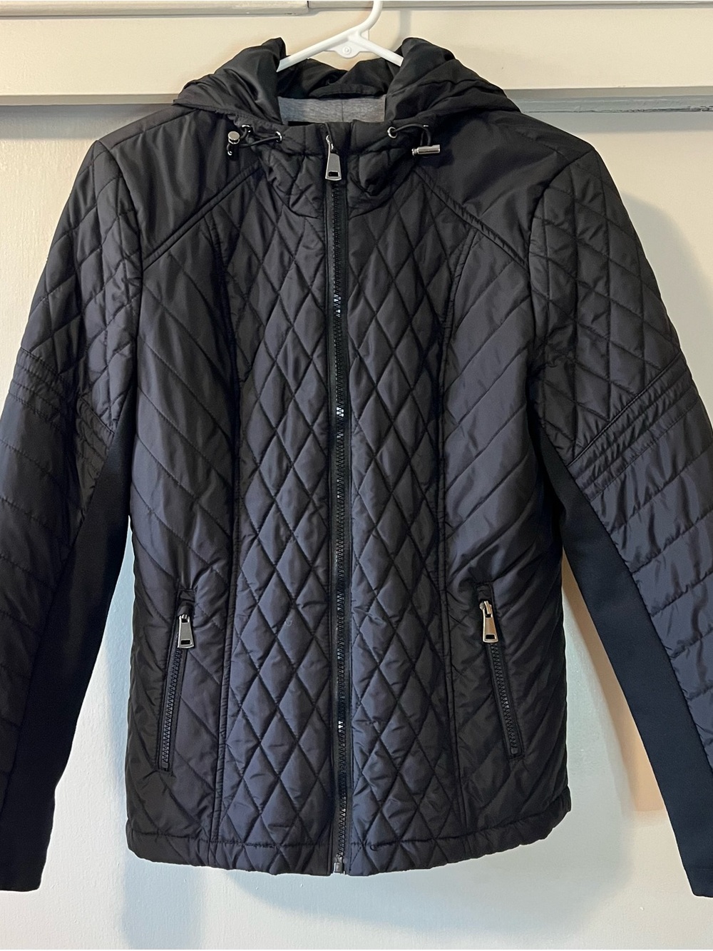Women’s Sebby Black Quilted Hooded Puffer Jacket